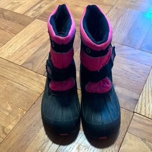 Totes Girls size 13 snow boots